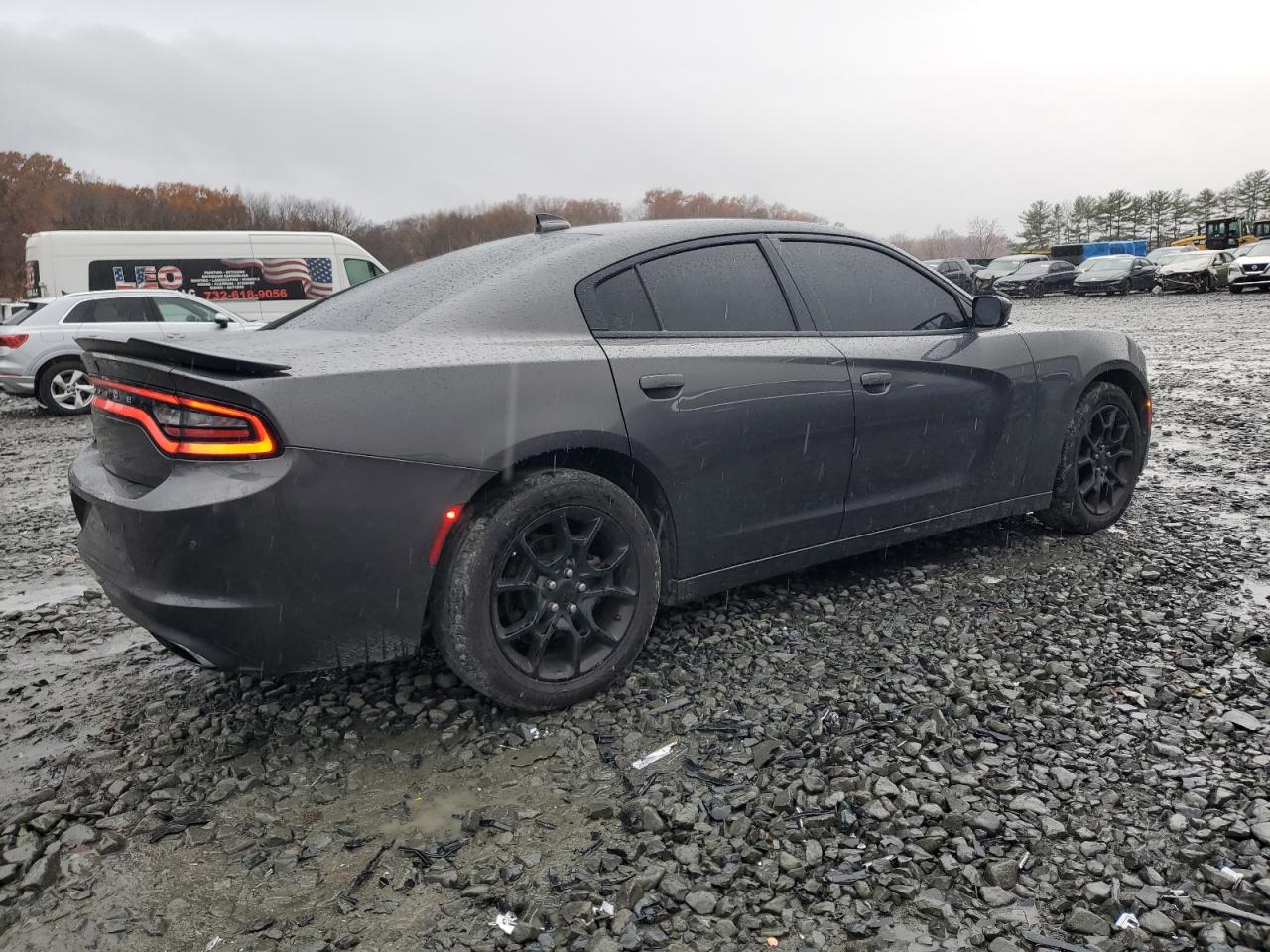2017 DODGE CHARGER SXT photo 5