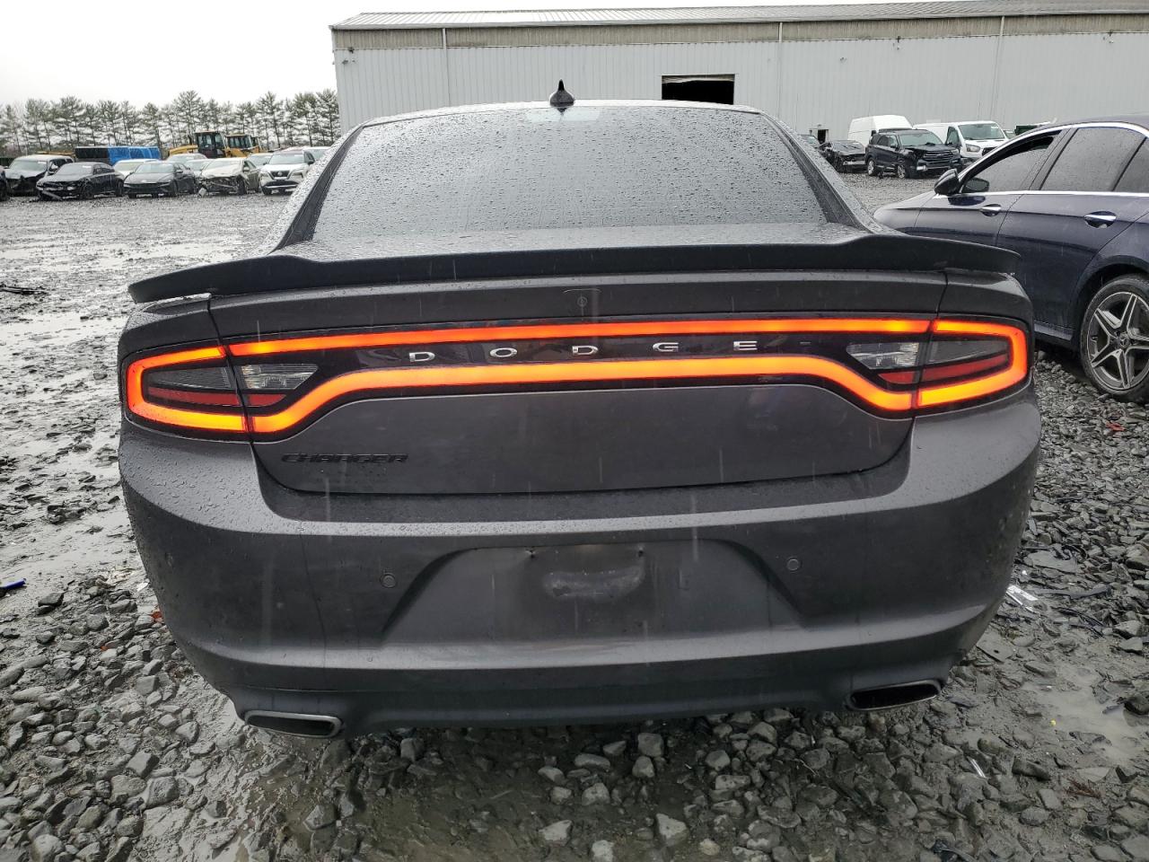 2017 DODGE CHARGER SXT photo 11