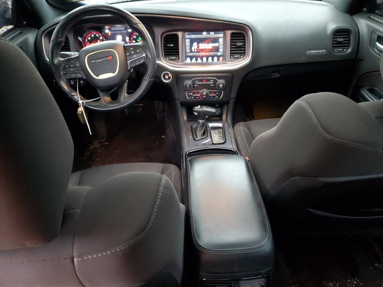 2017 DODGE CHARGER SXT photo 15