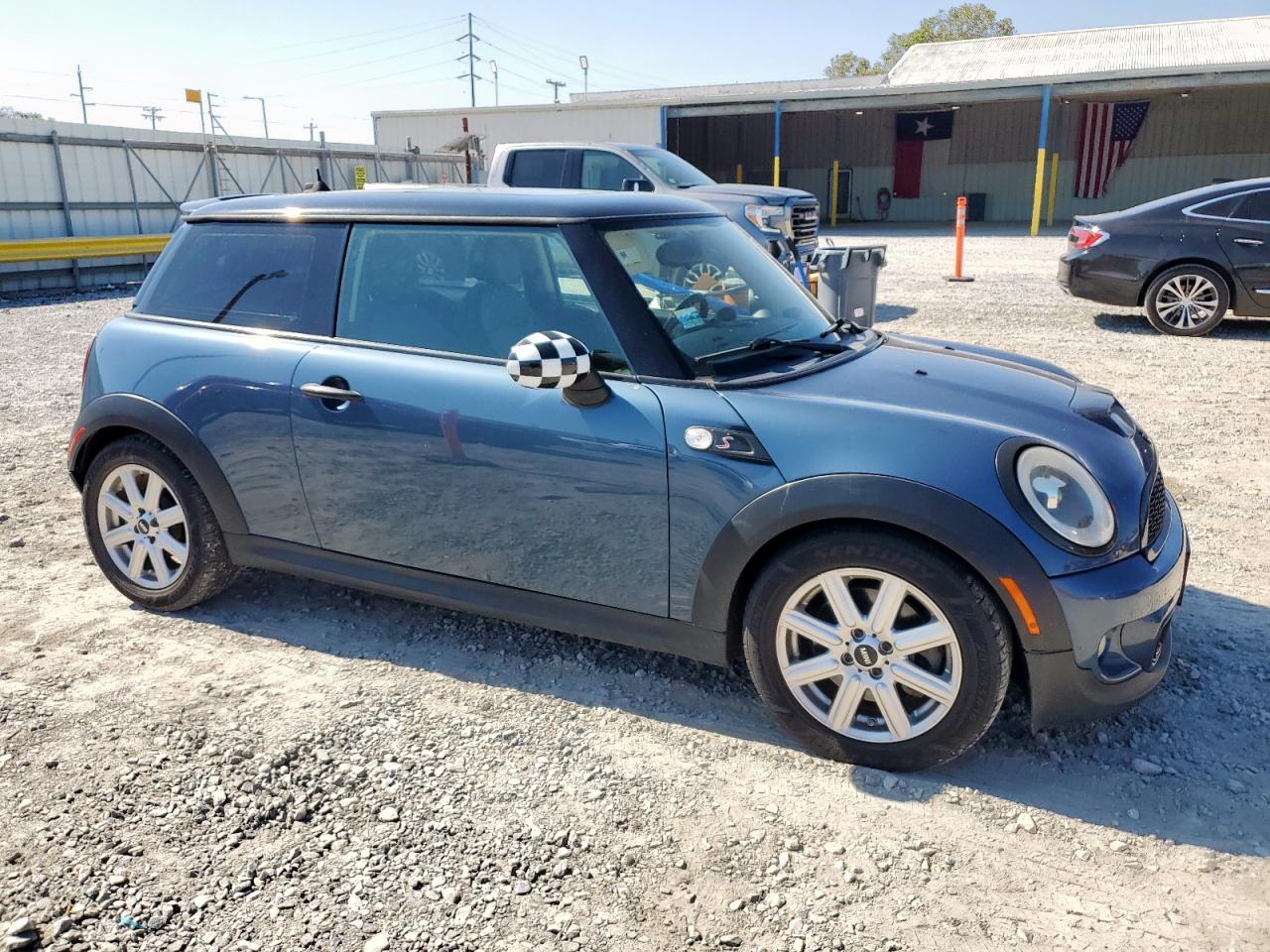 2011 MINI COOPER S photo 7