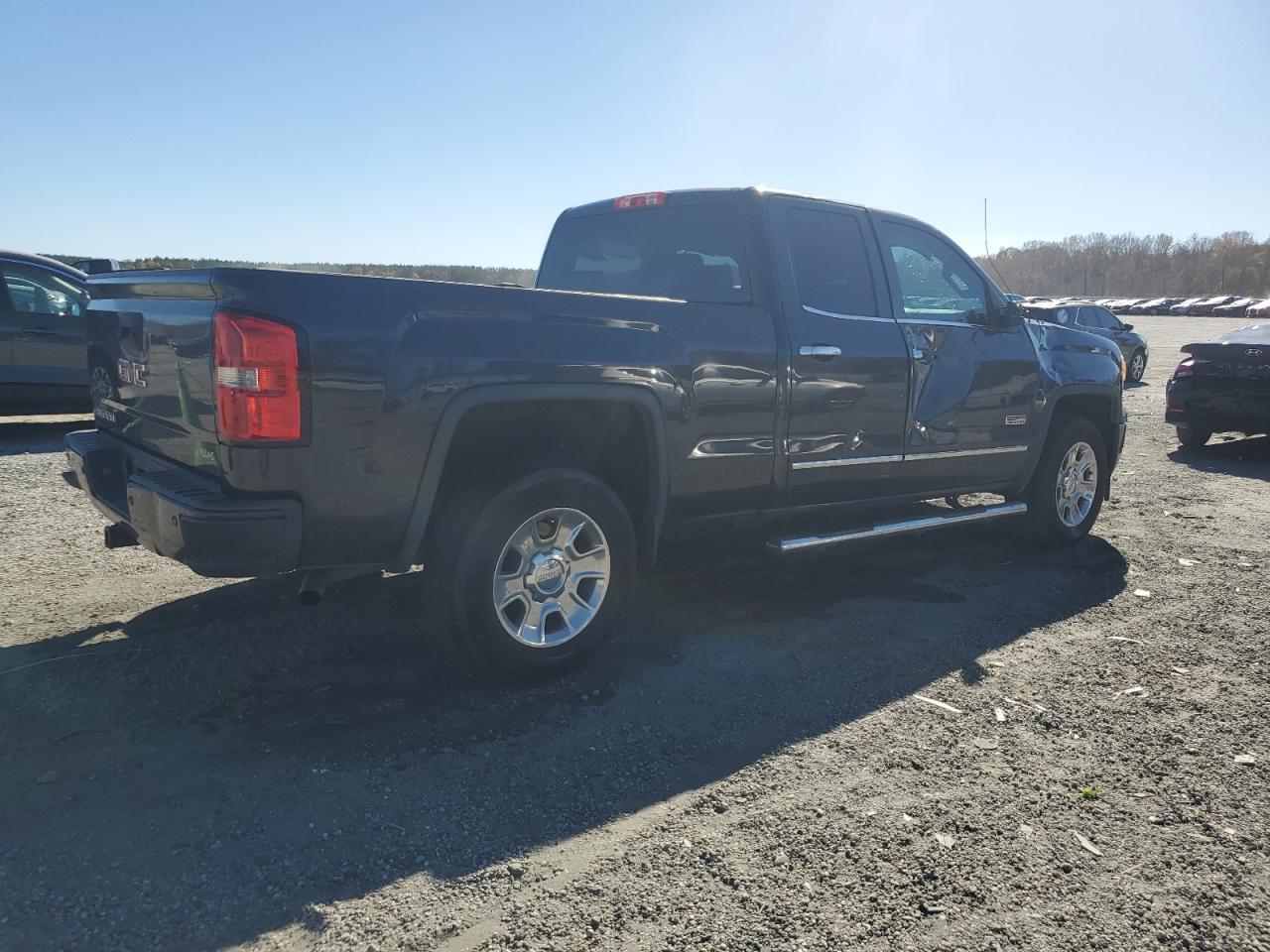 2015 GMC SIERRA K1500 SLT photo 3