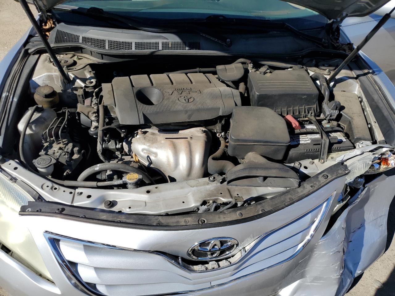 2011 TOYOTA CAMRY photo 21