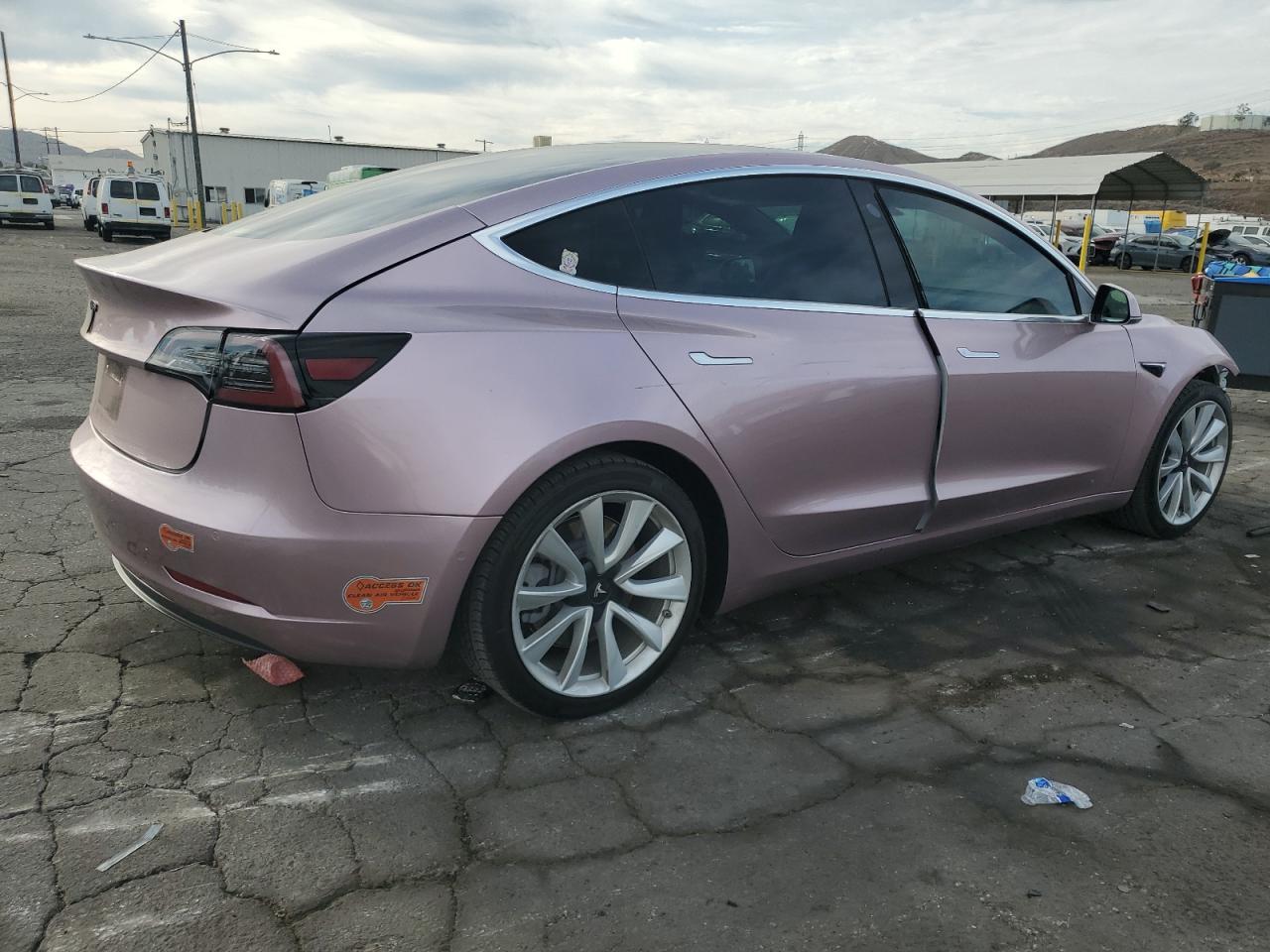 2020 TESLA MODEL 3 photo 3