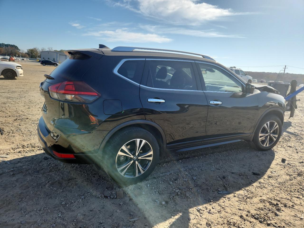 2019 NISSAN ROGUE S photo 3