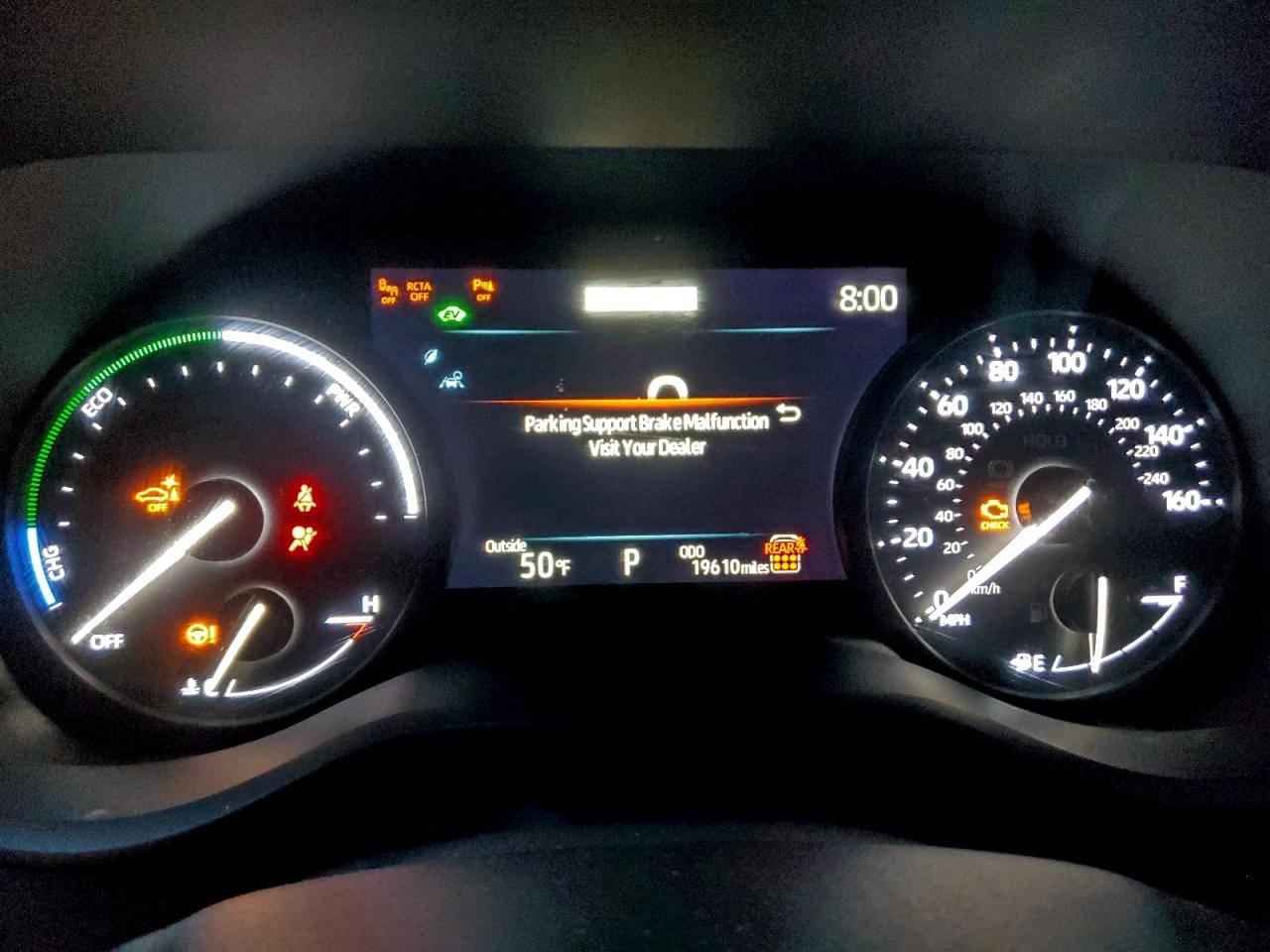 2025 TOYOTA SIENNA XLE photo 9