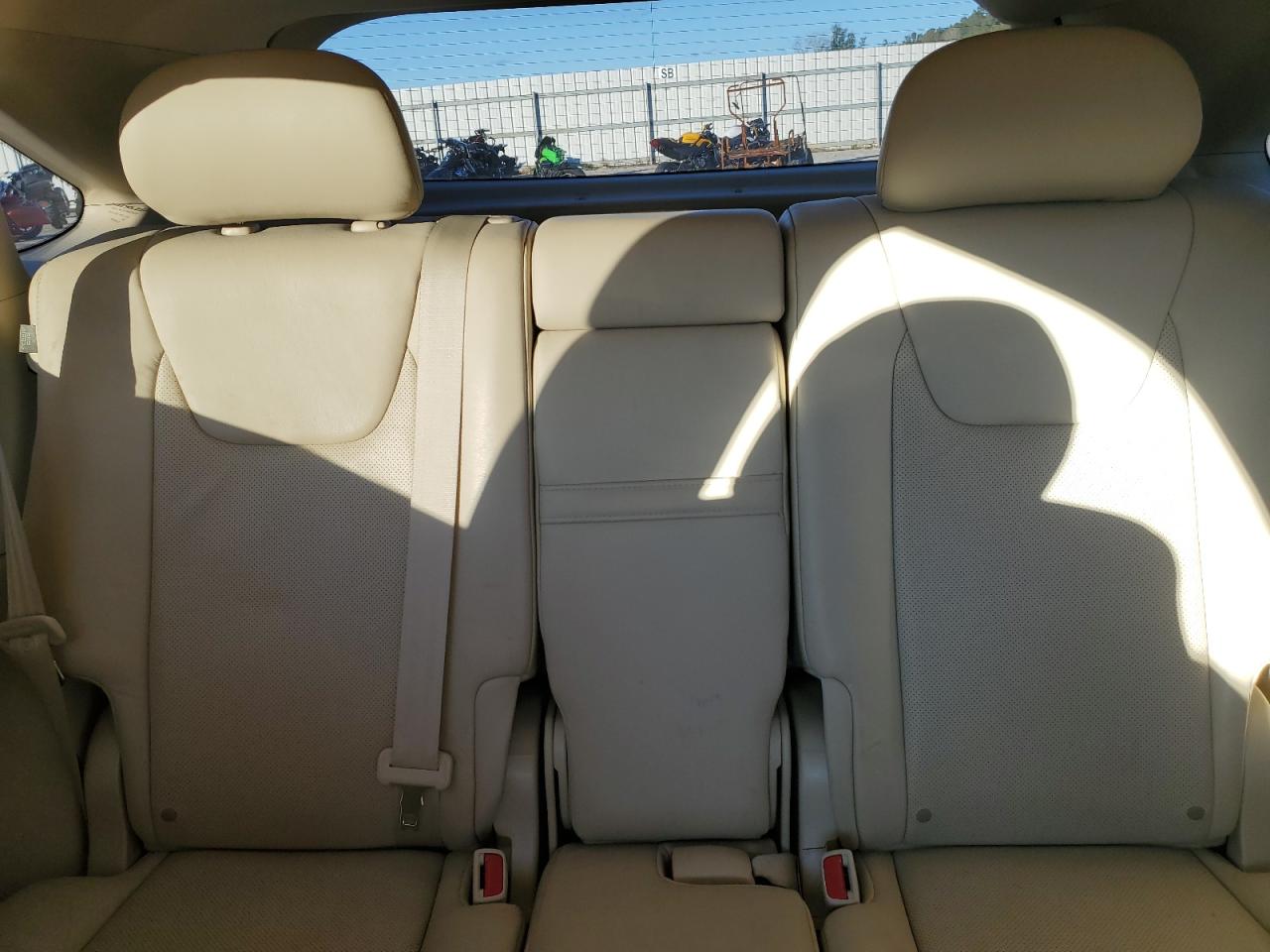 2011 LEXUS RX 350 photo 28