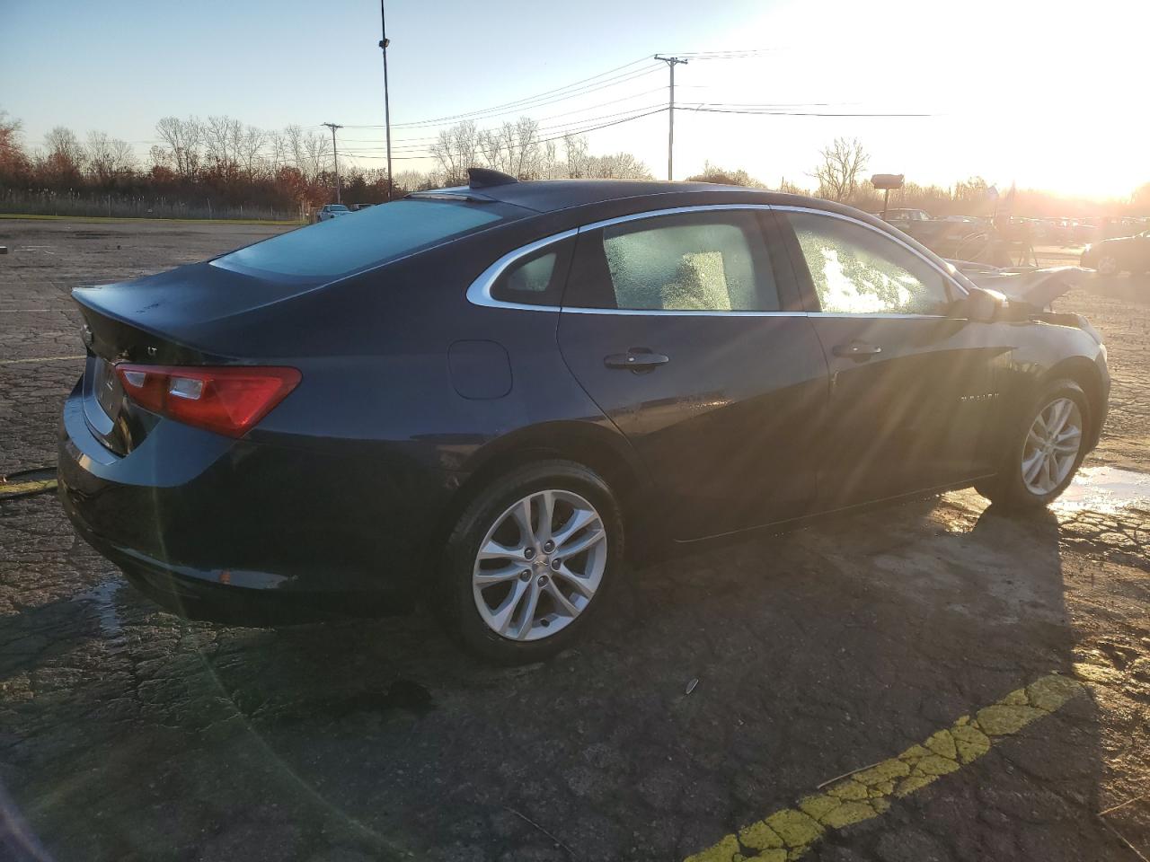 2016 CHEVROLET MALIBU LT photo 3