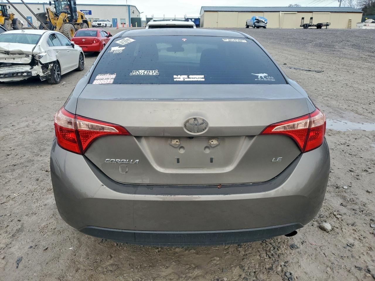 2019 TOYOTA COROLLA LE photo 16