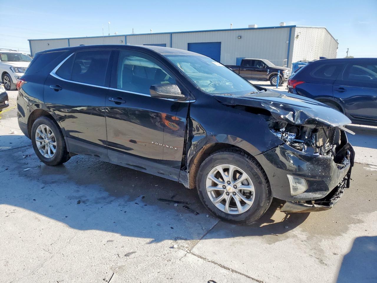 2020 CHEVROLET EQUINOX LT photo 4