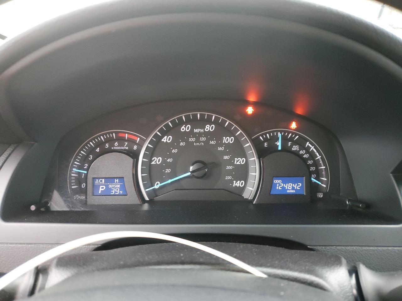 2015 TOYOTA CAMRY LE photo 9