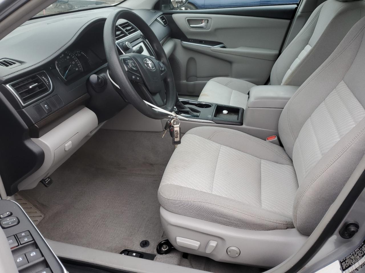 2015 TOYOTA CAMRY LE photo 7