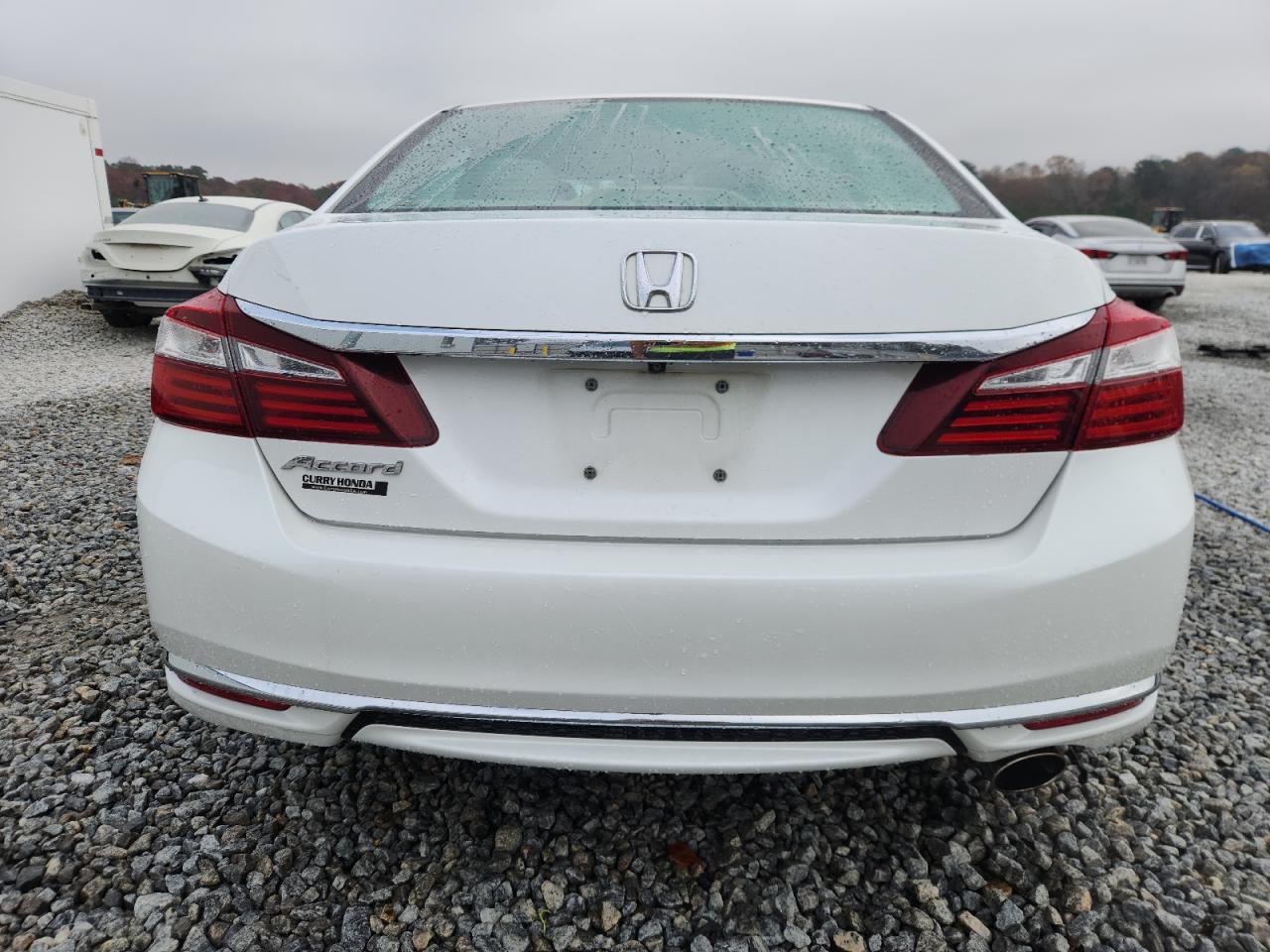 2016 HONDA ACCORD LX photo 21