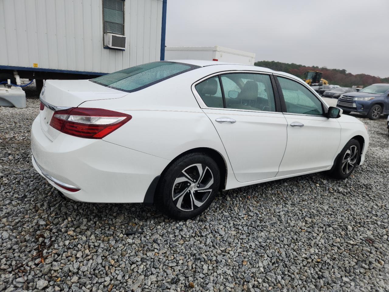 2016 HONDA ACCORD LX photo 9