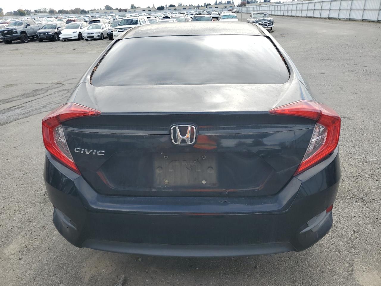 2016 HONDA CIVIC LX photo 6