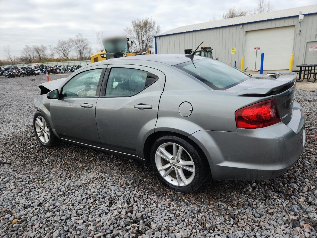 2012 DODGE AVENGER SE photo 2