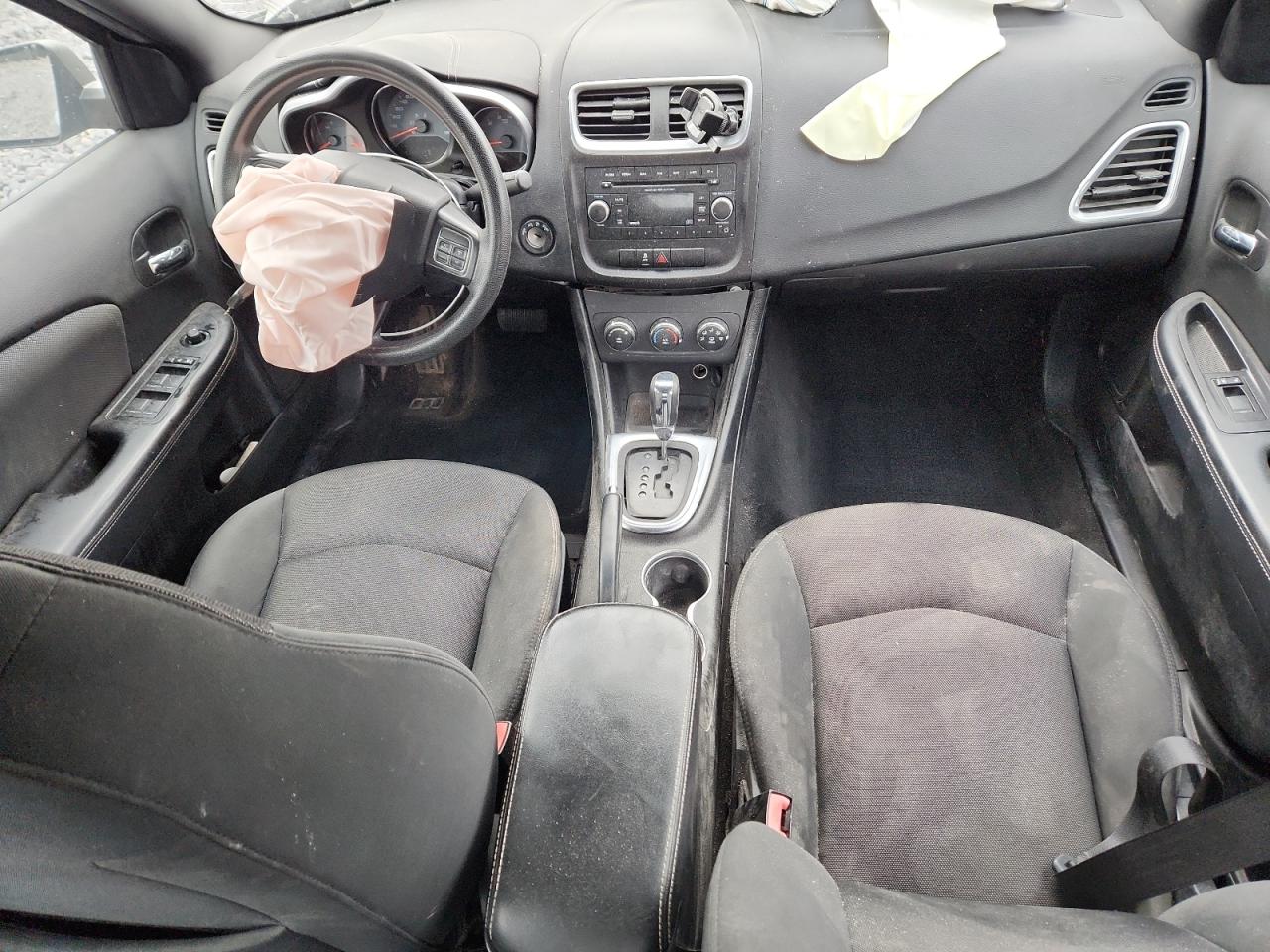 2012 DODGE AVENGER SE photo 8
