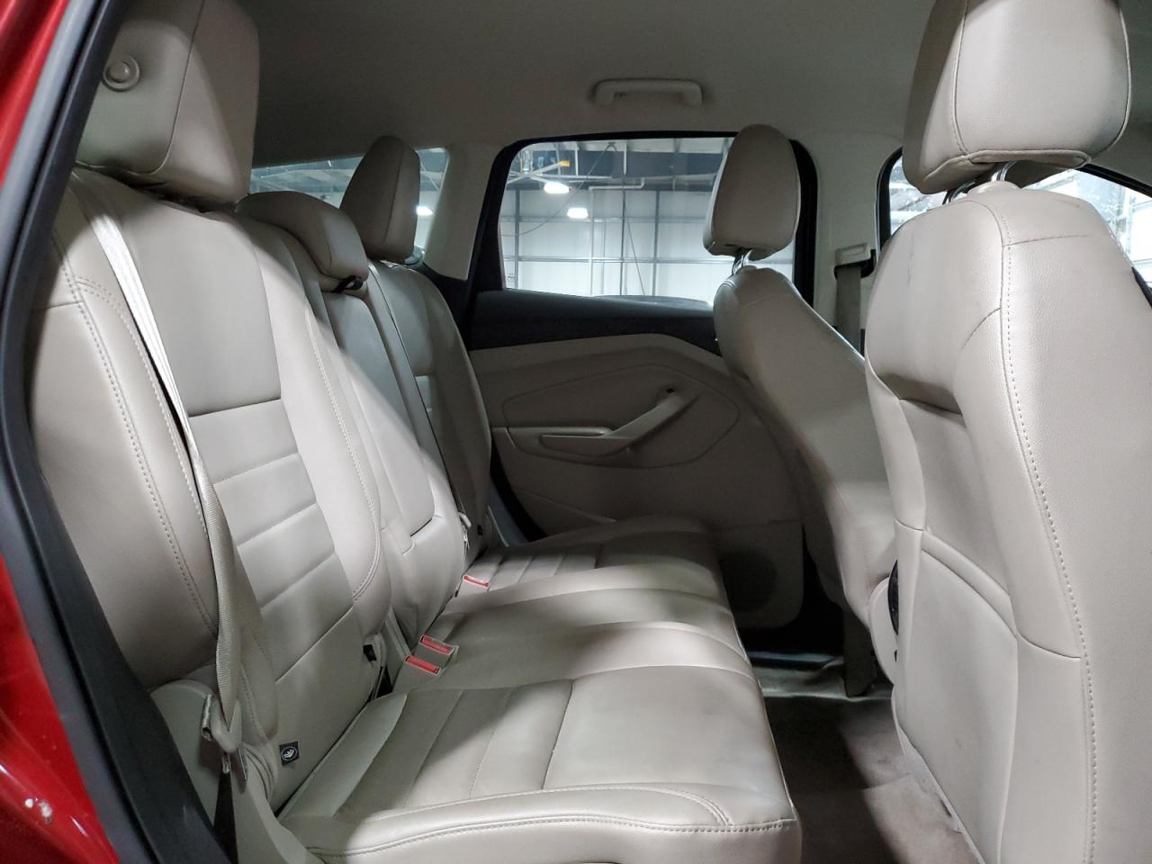 2015 FORD ESCAPE SE photo 11