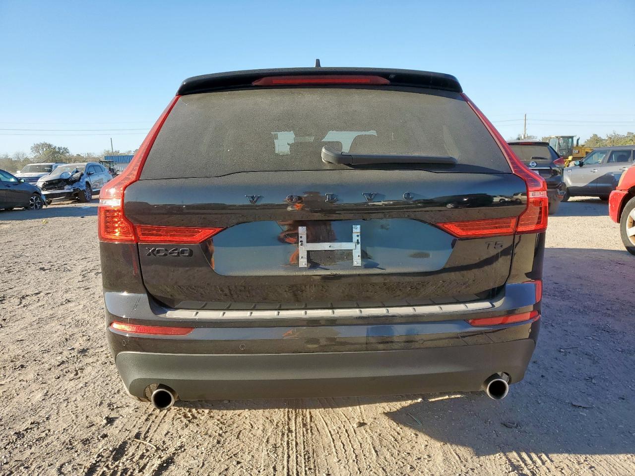2021 VOLVO XC60 T5 MOMENTUM photo 6
