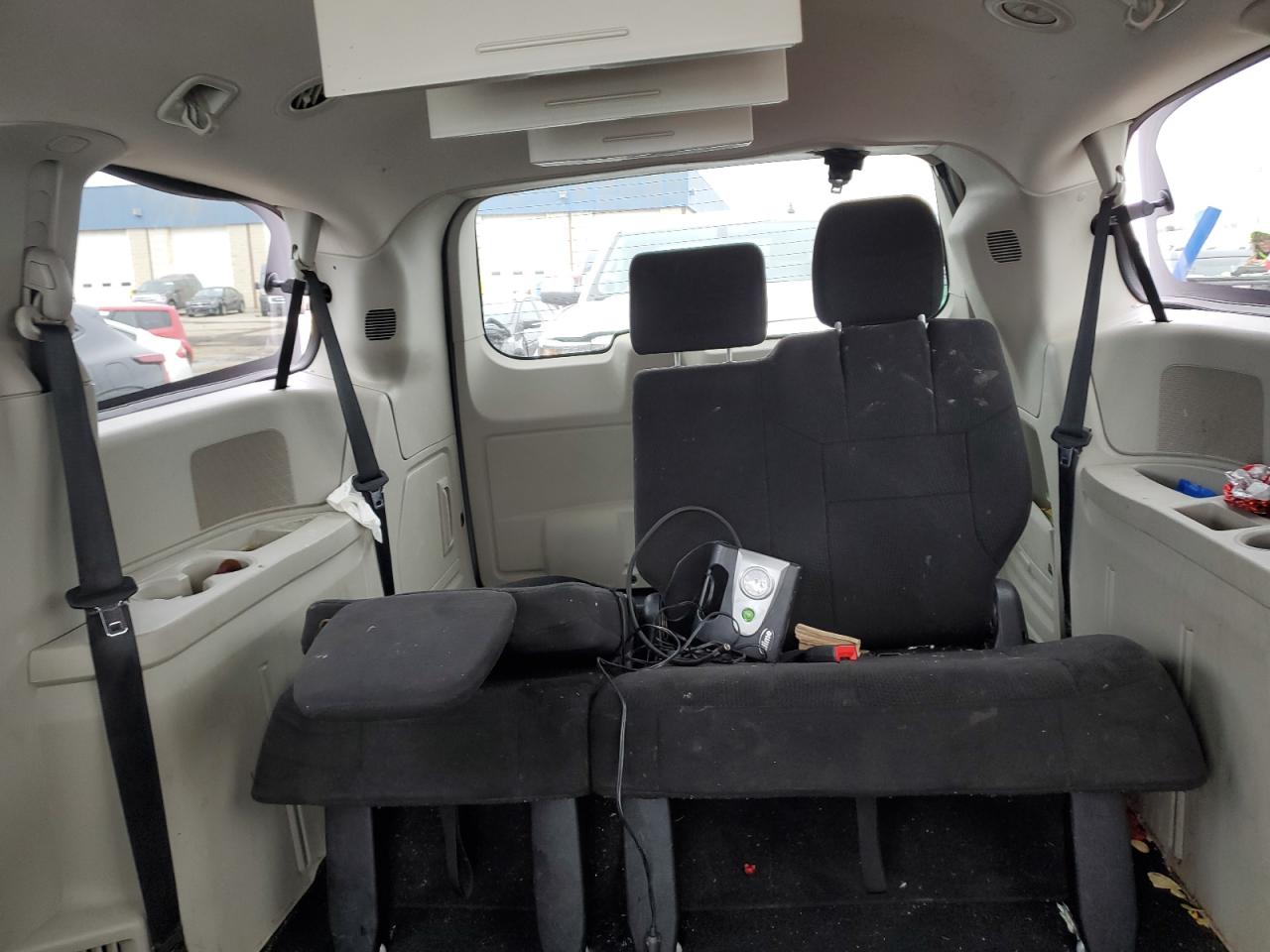 2011 CHRYSLER TOWN & COUNTRY TOURING photo 28