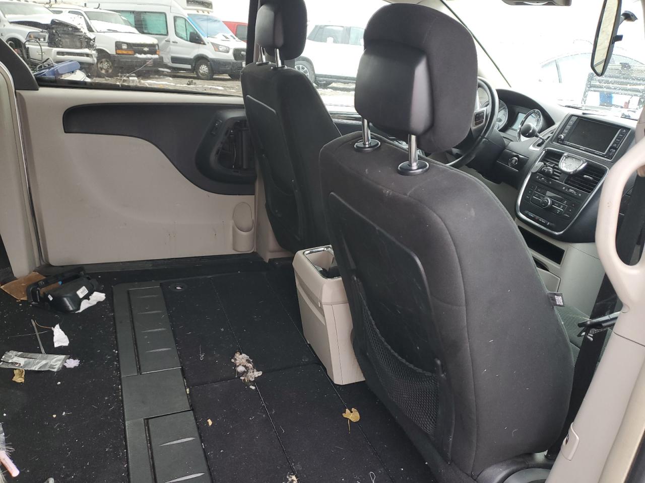 2011 CHRYSLER TOWN & COUNTRY TOURING photo 31