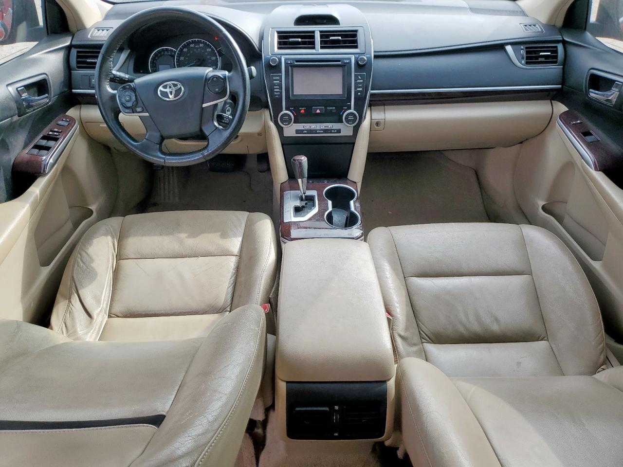 2013 TOYOTA CAMRY L photo 8