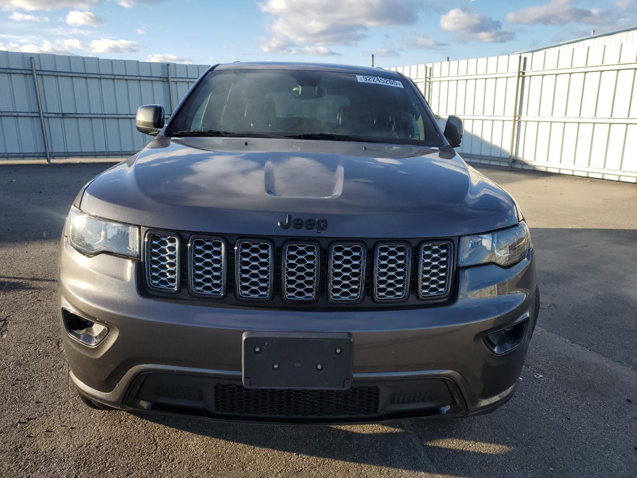 2018 JEEP GRAND CHEROKEE LAREDO photo 5