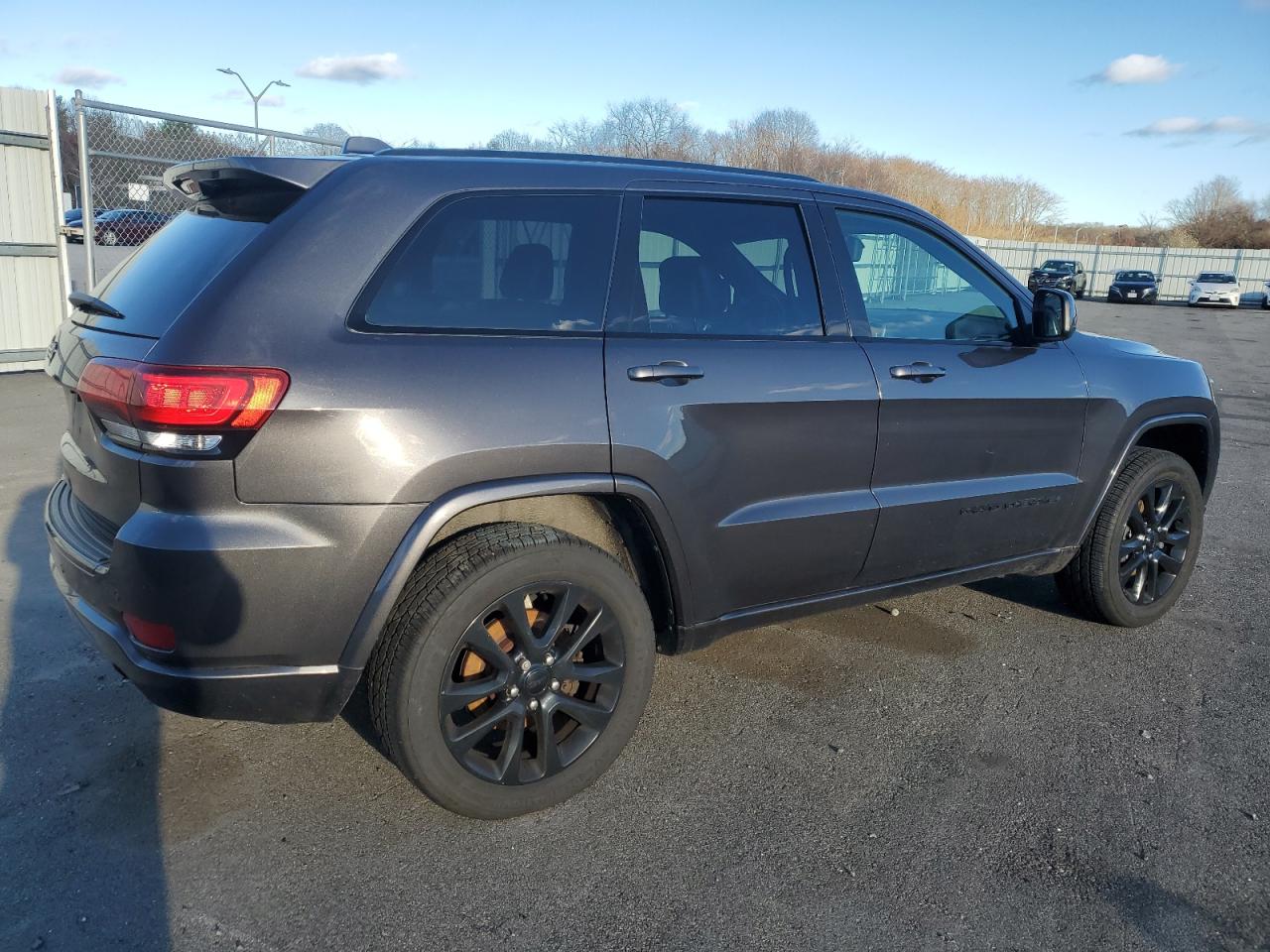 2018 JEEP GRAND CHEROKEE LAREDO photo 3