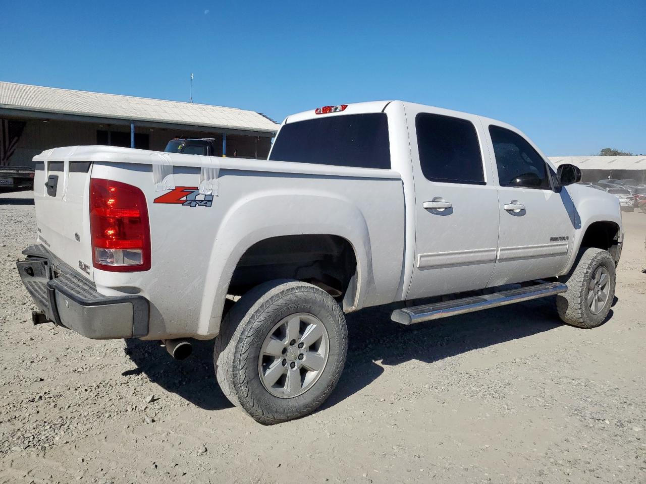 2011 GMC SIERRA K1500 SLT photo 7
