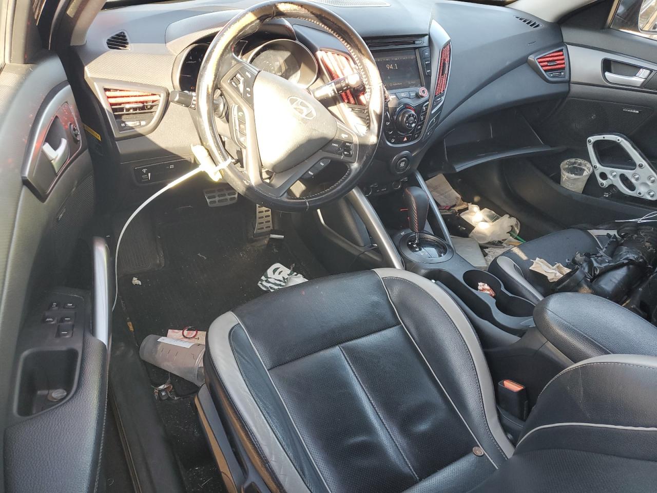 2015 HYUNDAI VELOSTER TURBO photo 22