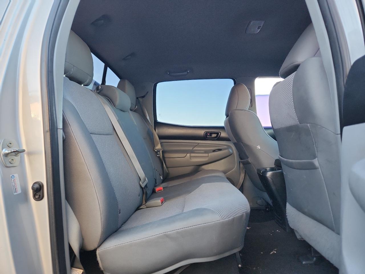 2012 TOYOTA TACOMA V6 photo 10