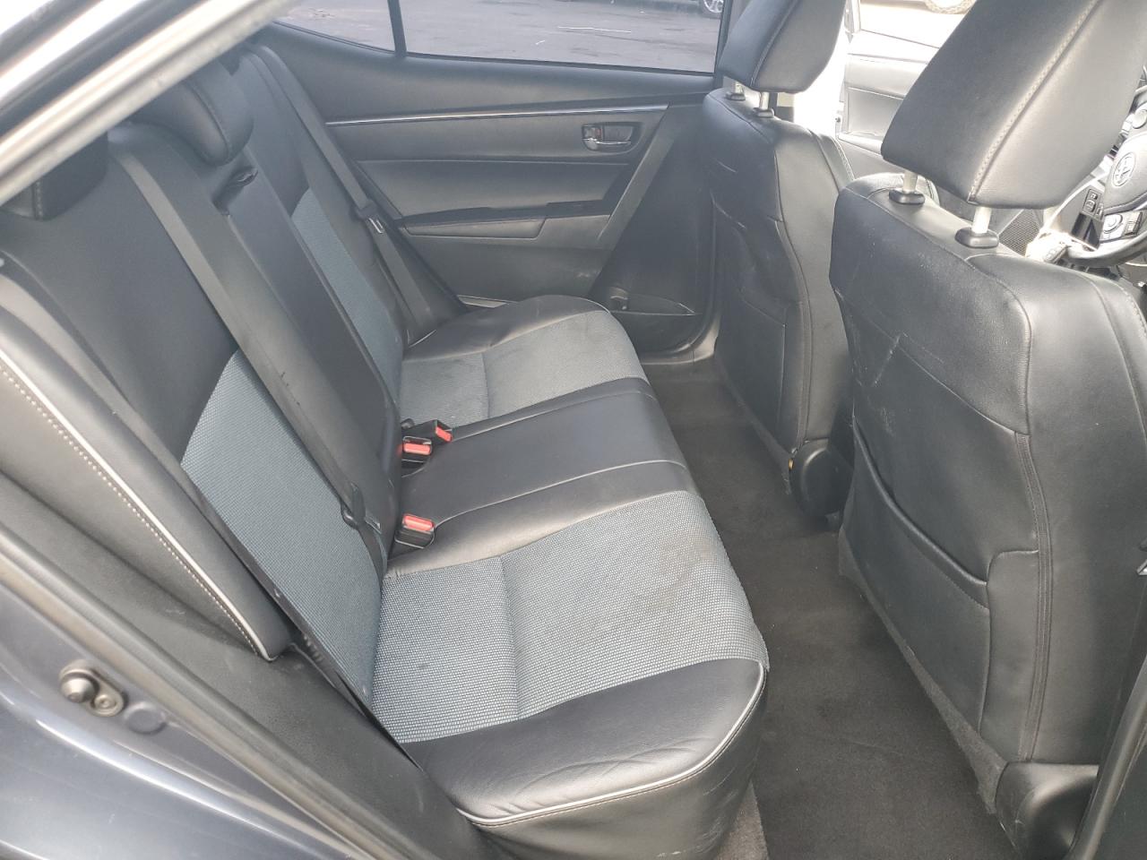 2016 TOYOTA COROLLA L photo 28