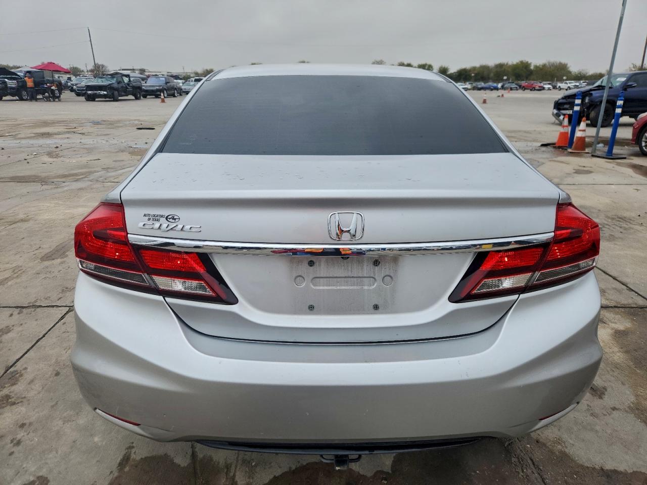 2015 HONDA CIVIC LX photo 11