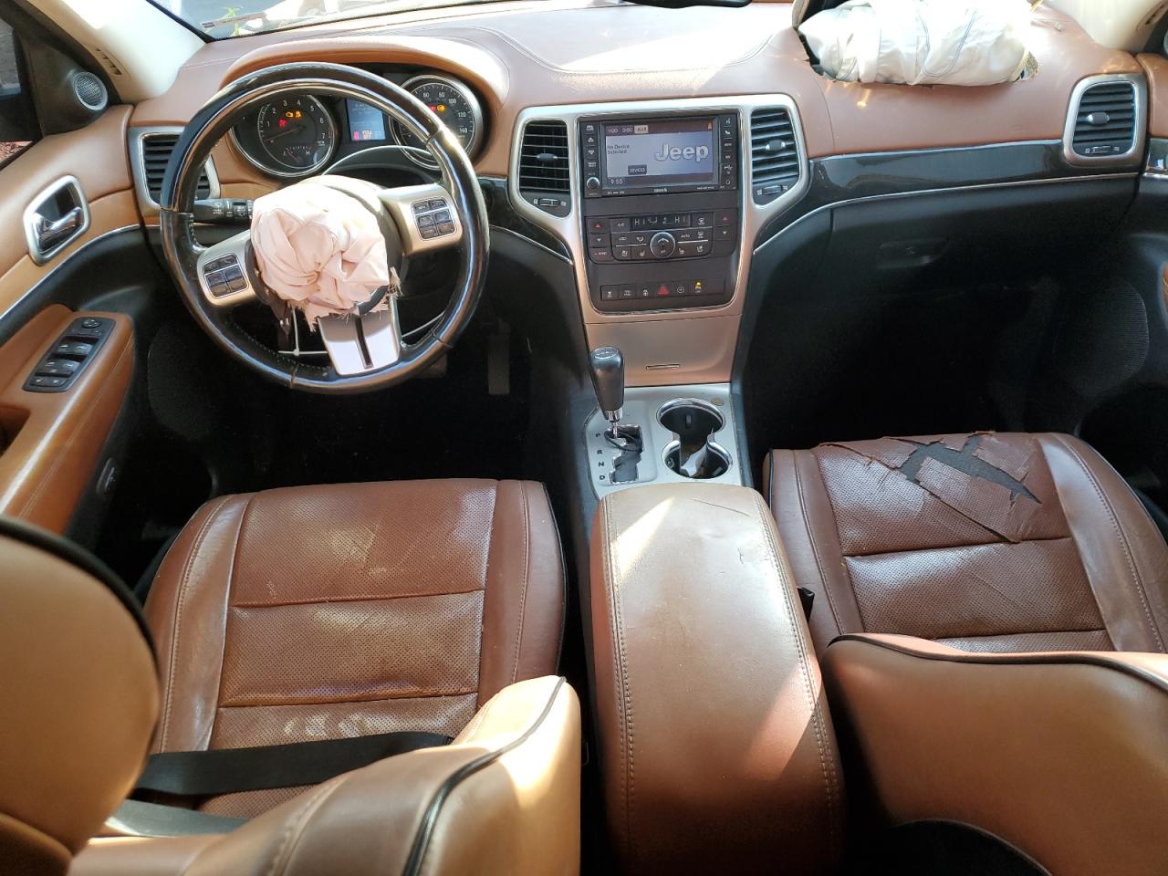 2011 JEEP GRAND CHEROKEE OVERLAND photo 22