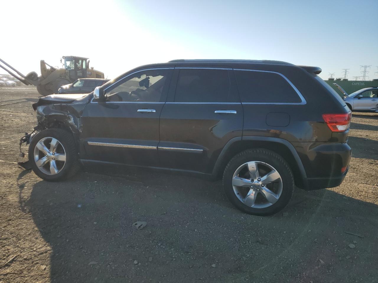2011 JEEP GRAND CHEROKEE OVERLAND photo 4