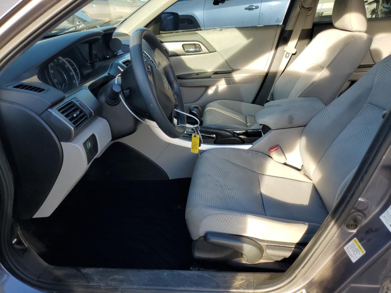 2015 HONDA ACCORD LX photo 13