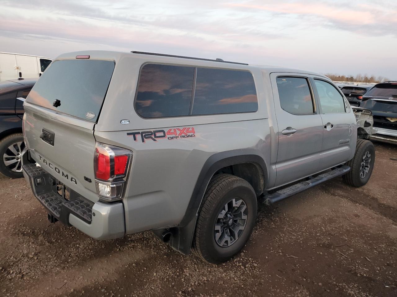 2021 TOYOTA TACOMA DOUBLE CAB photo 3