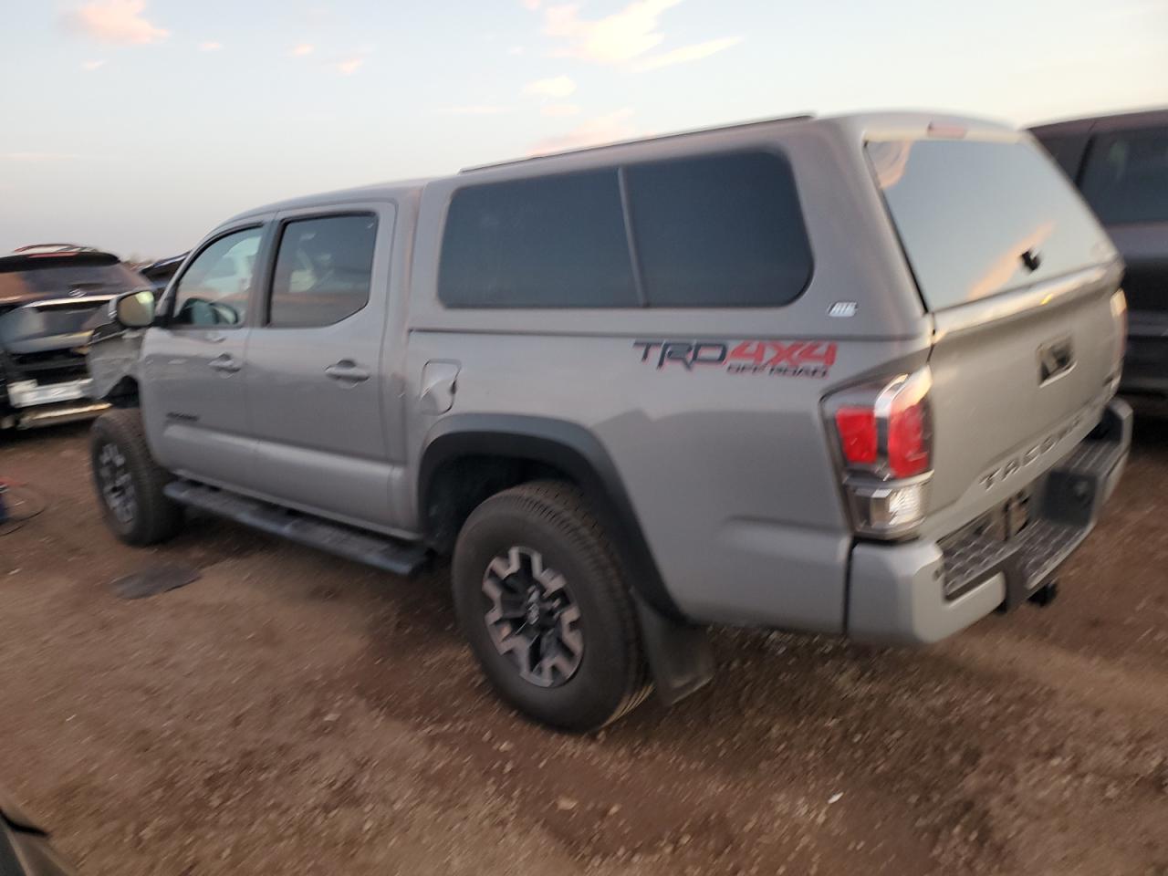 2021 TOYOTA TACOMA DOUBLE CAB photo 2