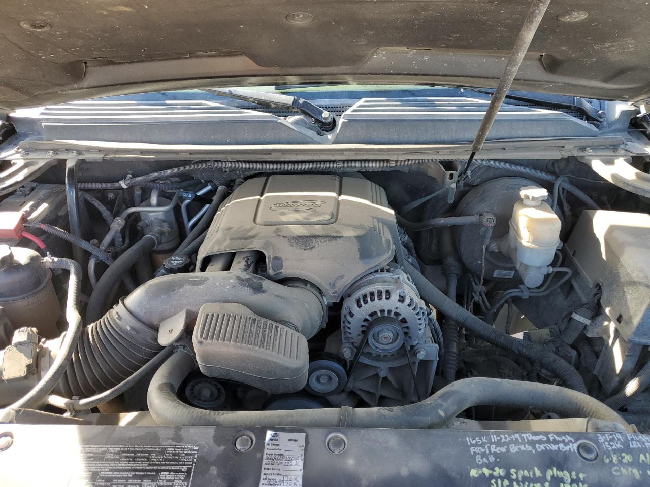 2010 CHEVROLET SUBURBAN K1500 LT photo 12