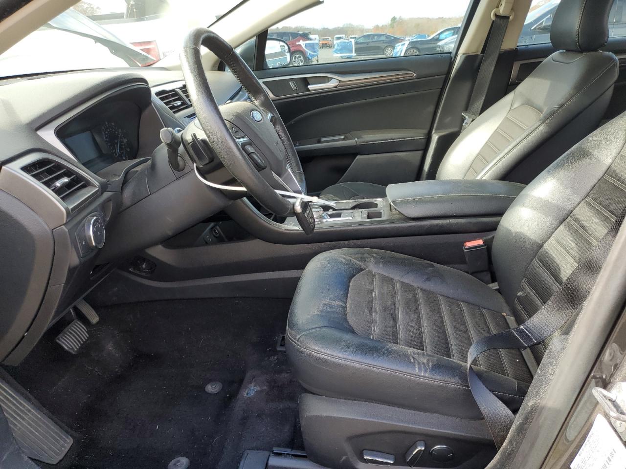 2017 FORD FUSION SE photo 7