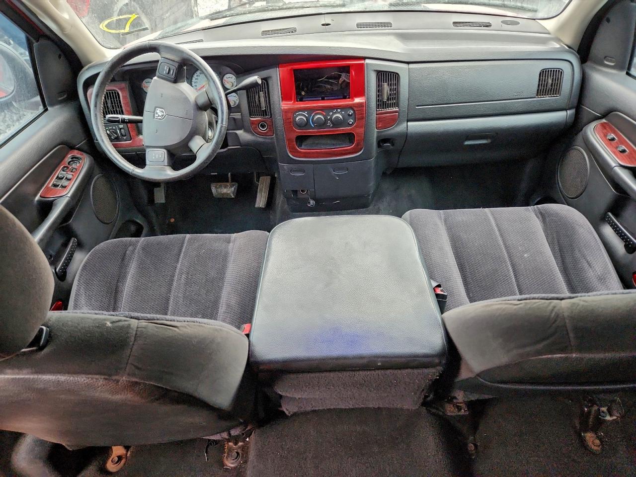 2004 DODGE RAM 1500 ST photo 8