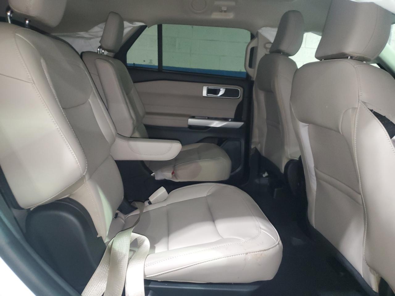 2023 FORD EXPLORER XLT photo 11