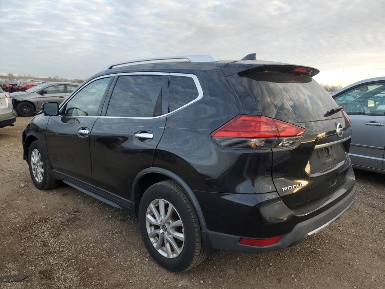 2017 NISSAN ROGUE S photo 3
