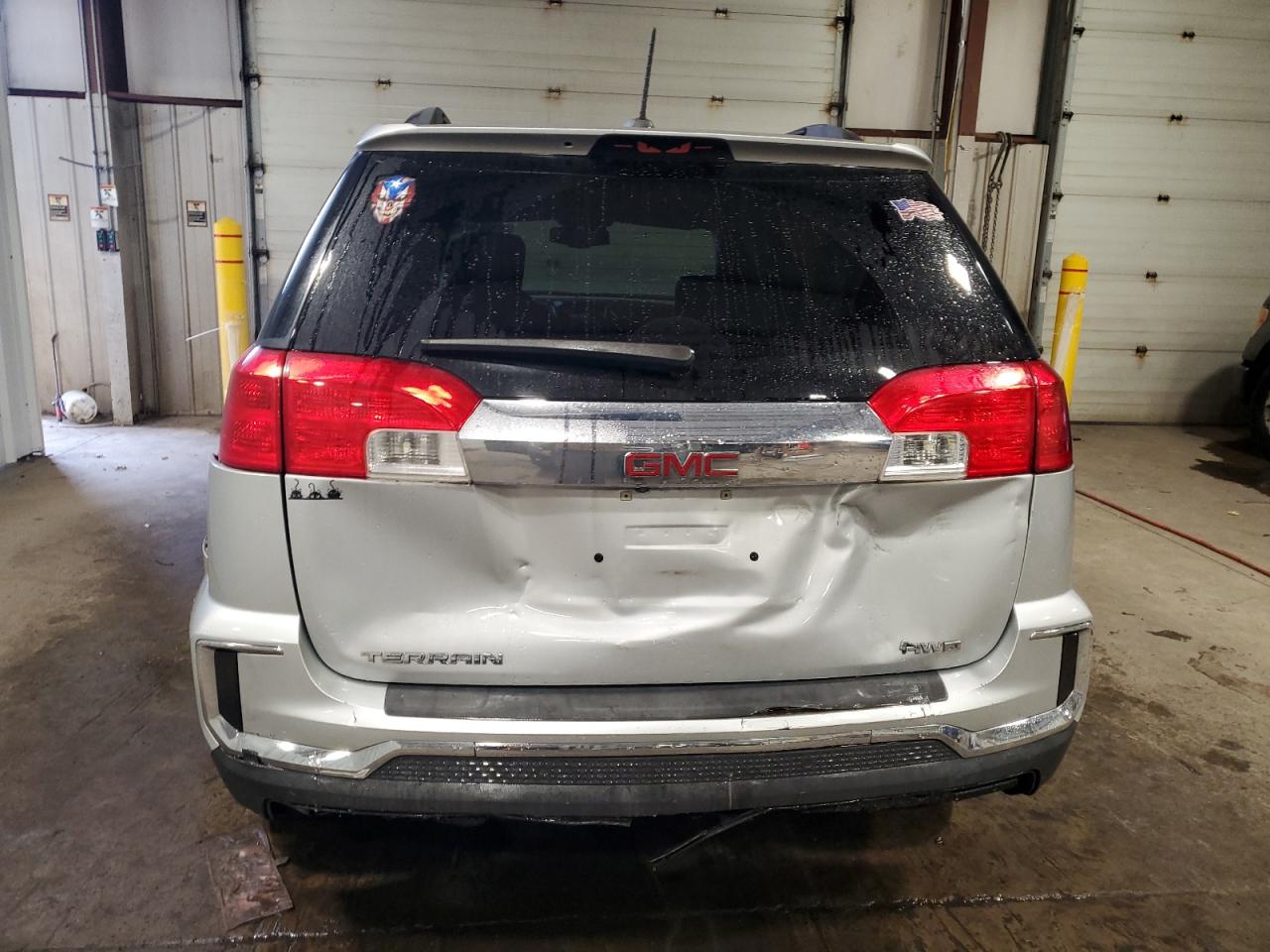 2017 GMC TERRAIN SLT photo 11