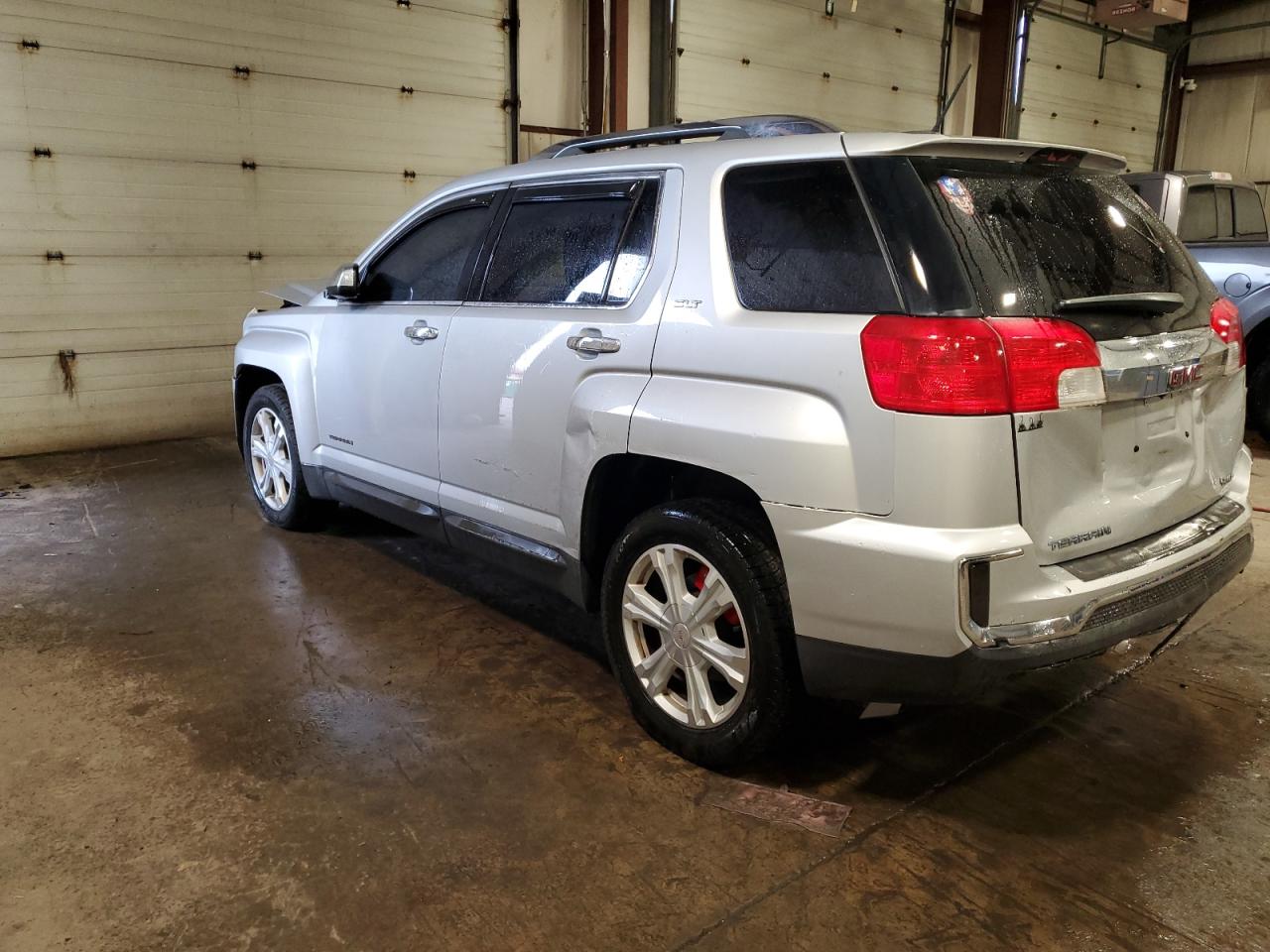 2017 GMC TERRAIN SLT photo 3