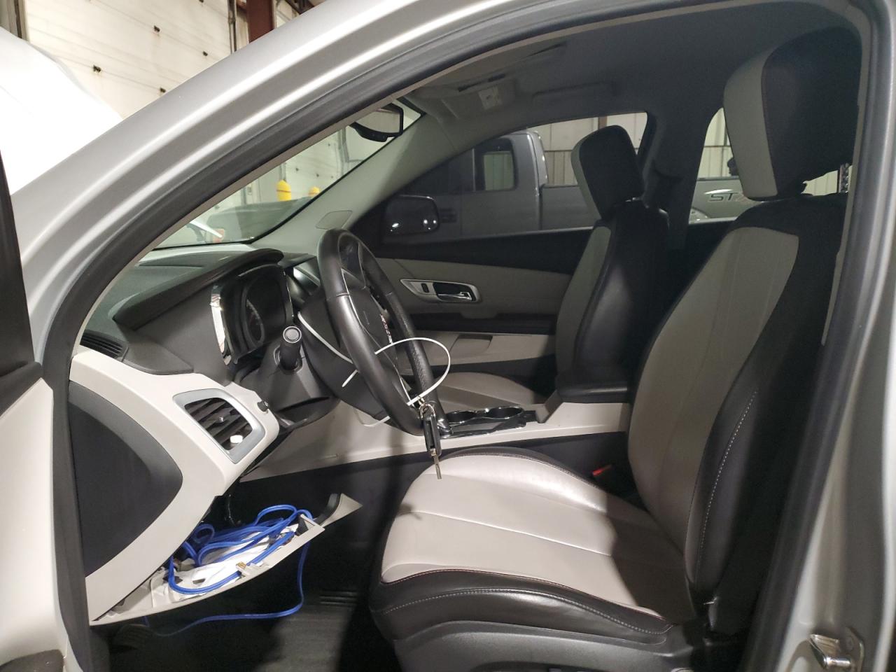 2017 GMC TERRAIN SLT photo 13