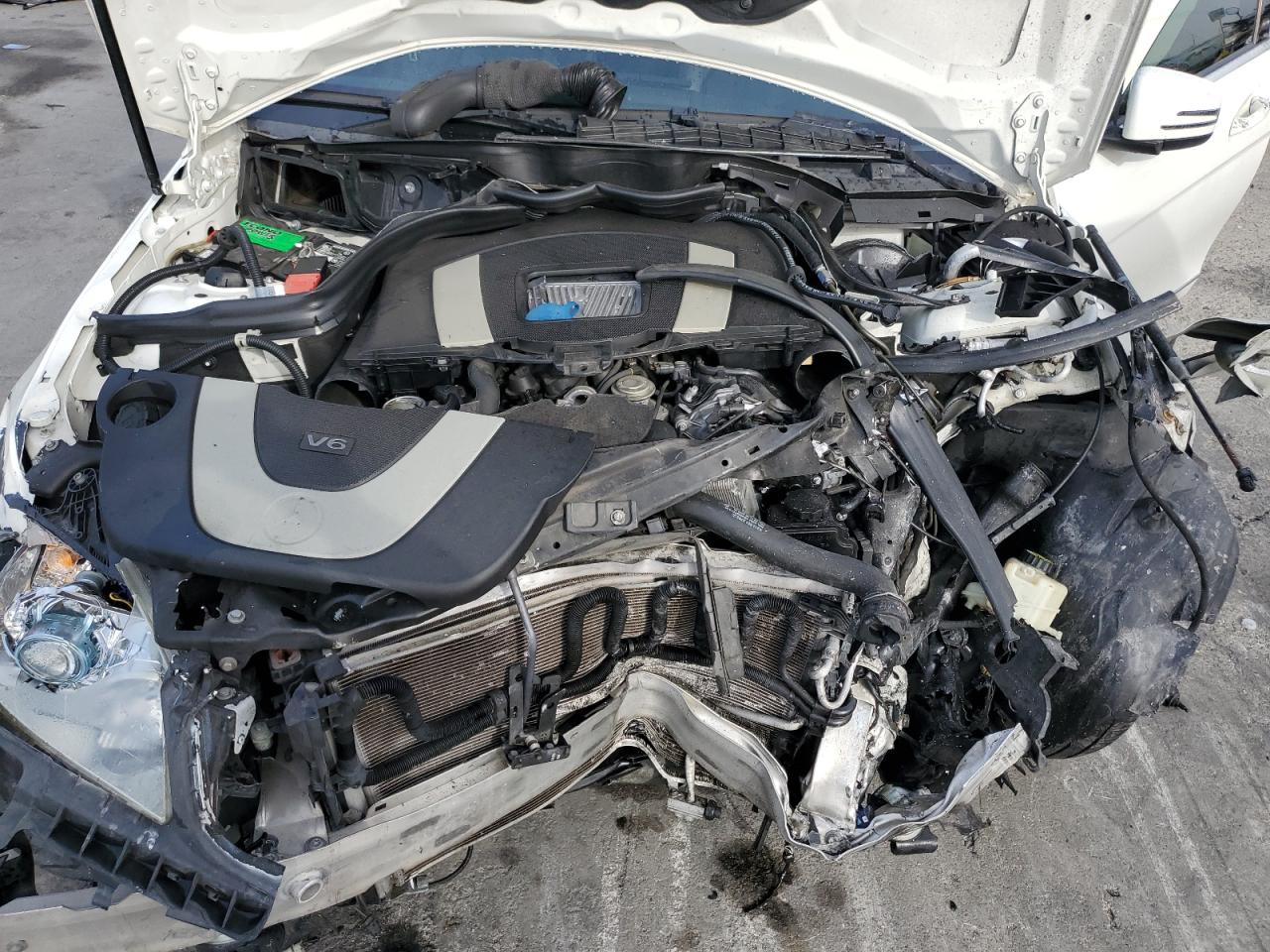 2010 MERCEDES-BENZ C 300 photo 11
