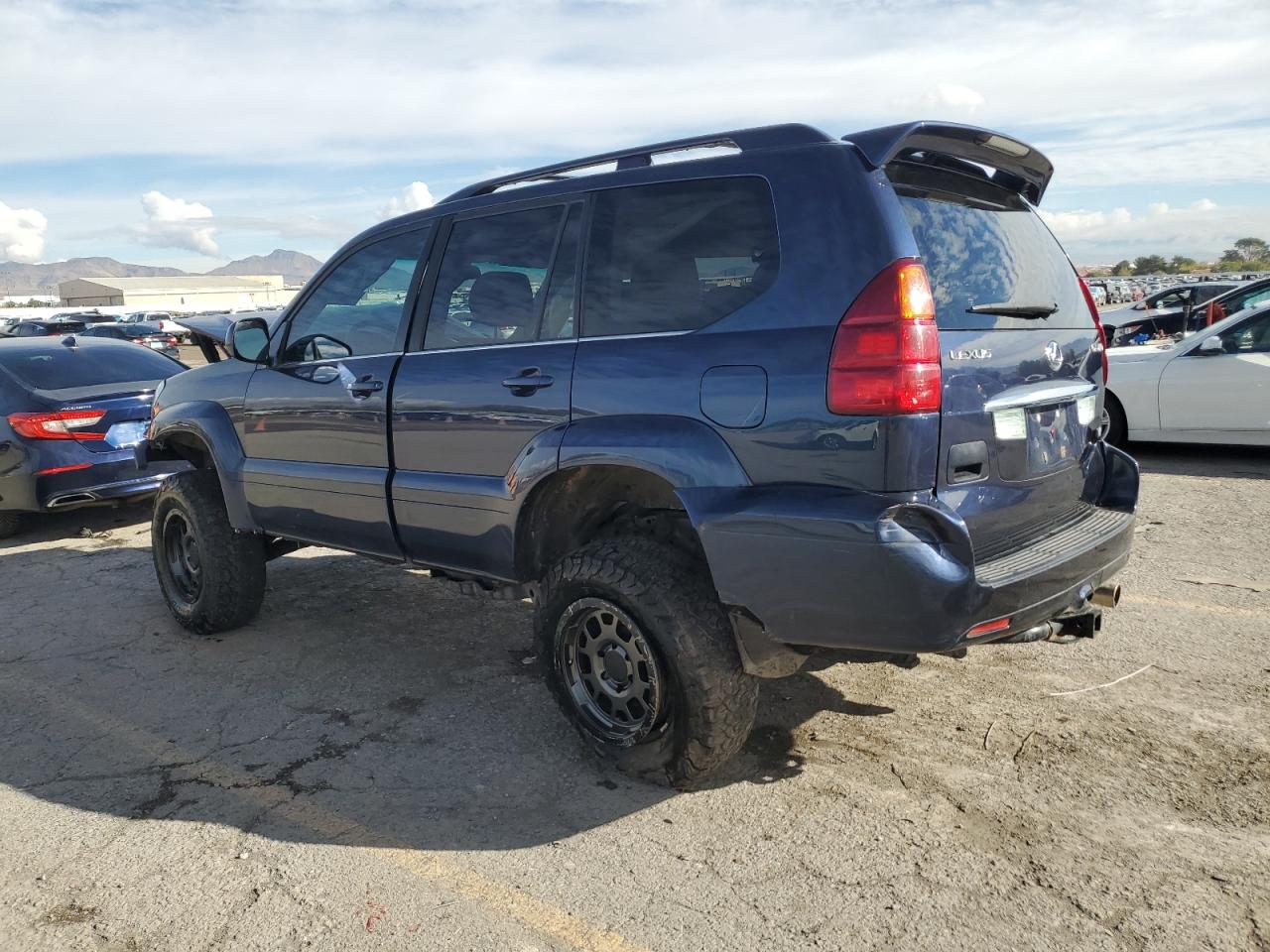 2004 LEXUS GX 470 photo 2