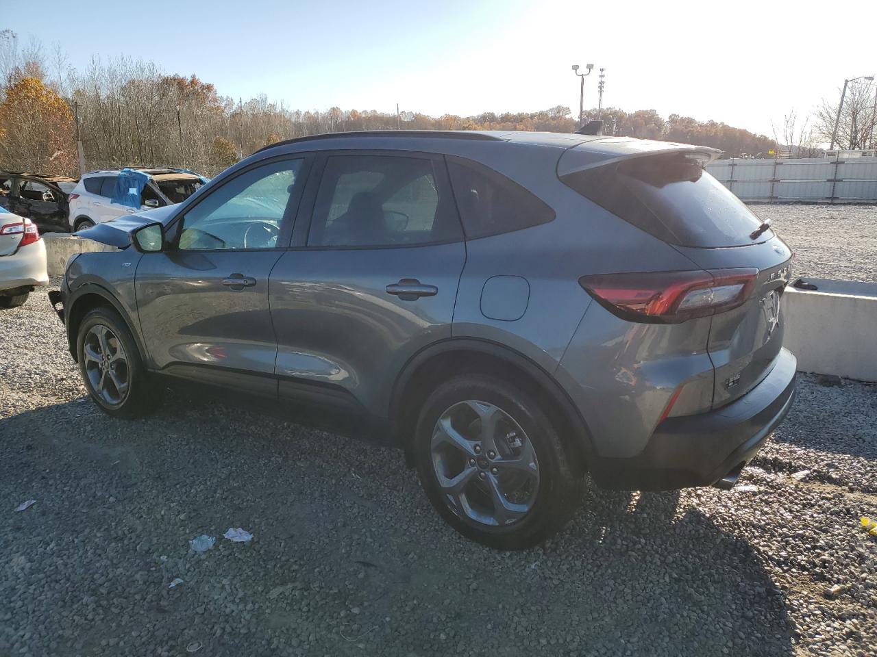 2025 FORD ESCAPE ST LINE SELECT photo 2