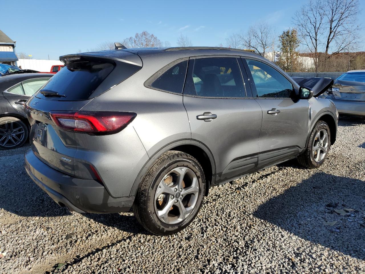 2025 FORD ESCAPE ST LINE SELECT photo 3