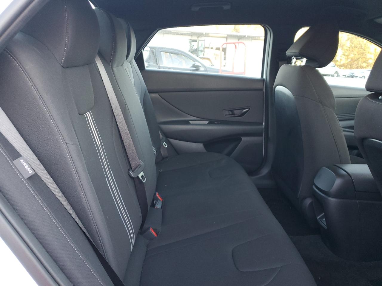 2025 HYUNDAI ELANTRA SEL SPORT photo 10